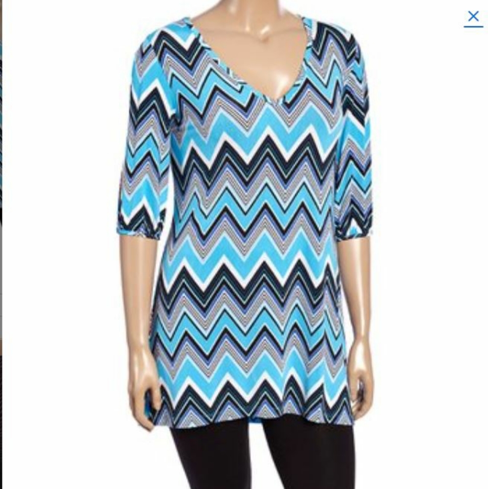 🌴 🟦 Shades of blue Chevron tunic